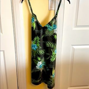 Jones of New York satin night gown